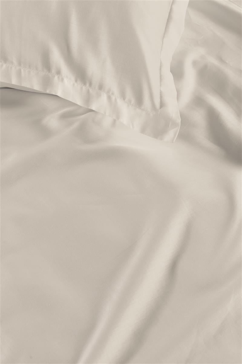Ambiante Satin Uni Bed Linen - White
