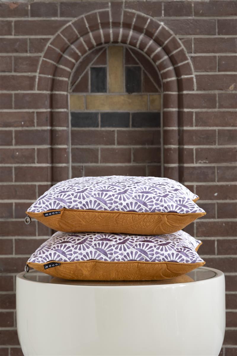 MOOOI Woodblock Beetle Square Zierkissen - Hellviolett