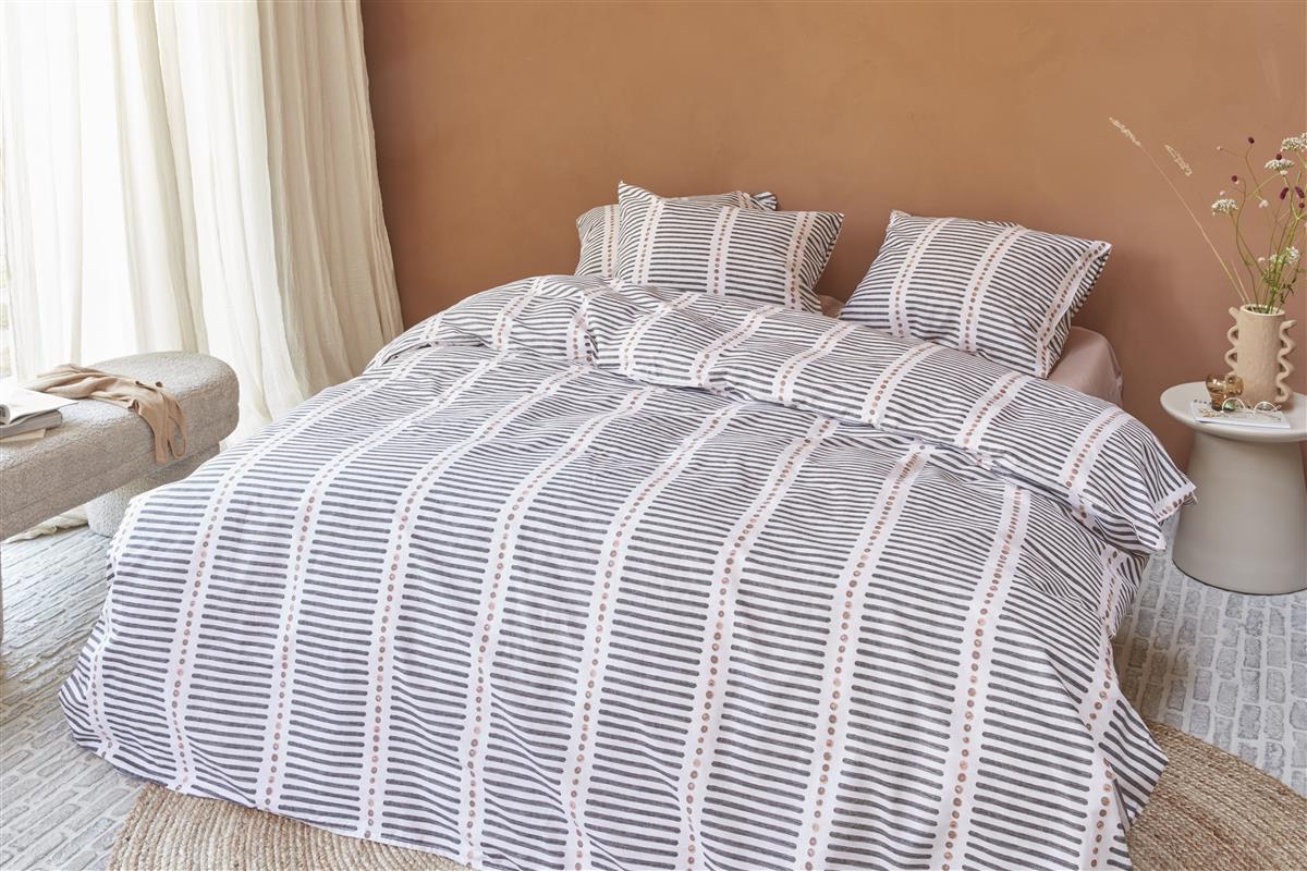 vtwonen Stip and Stripe bed linen - Blush