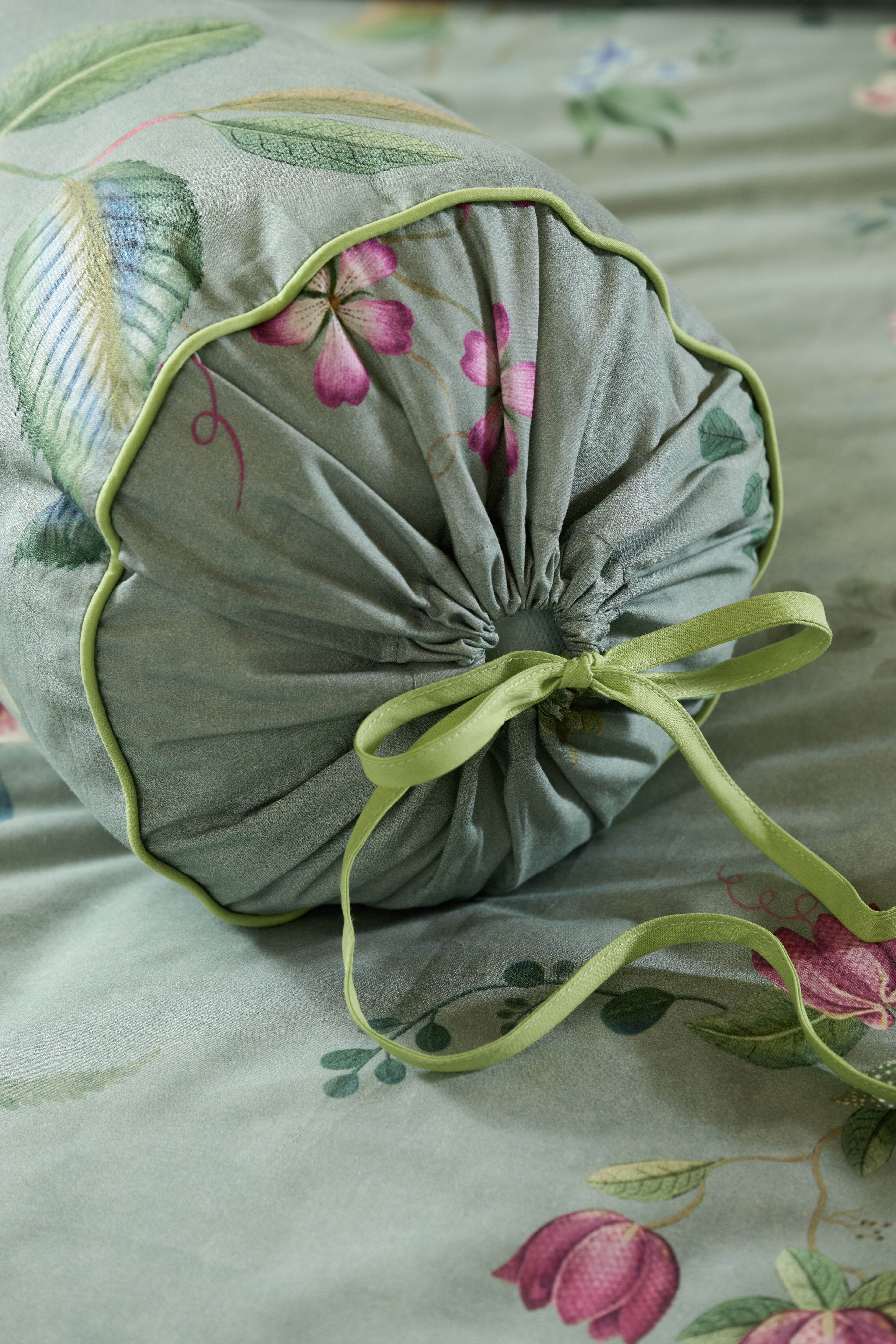 Pip Studio Everbloom Kissen - Grün