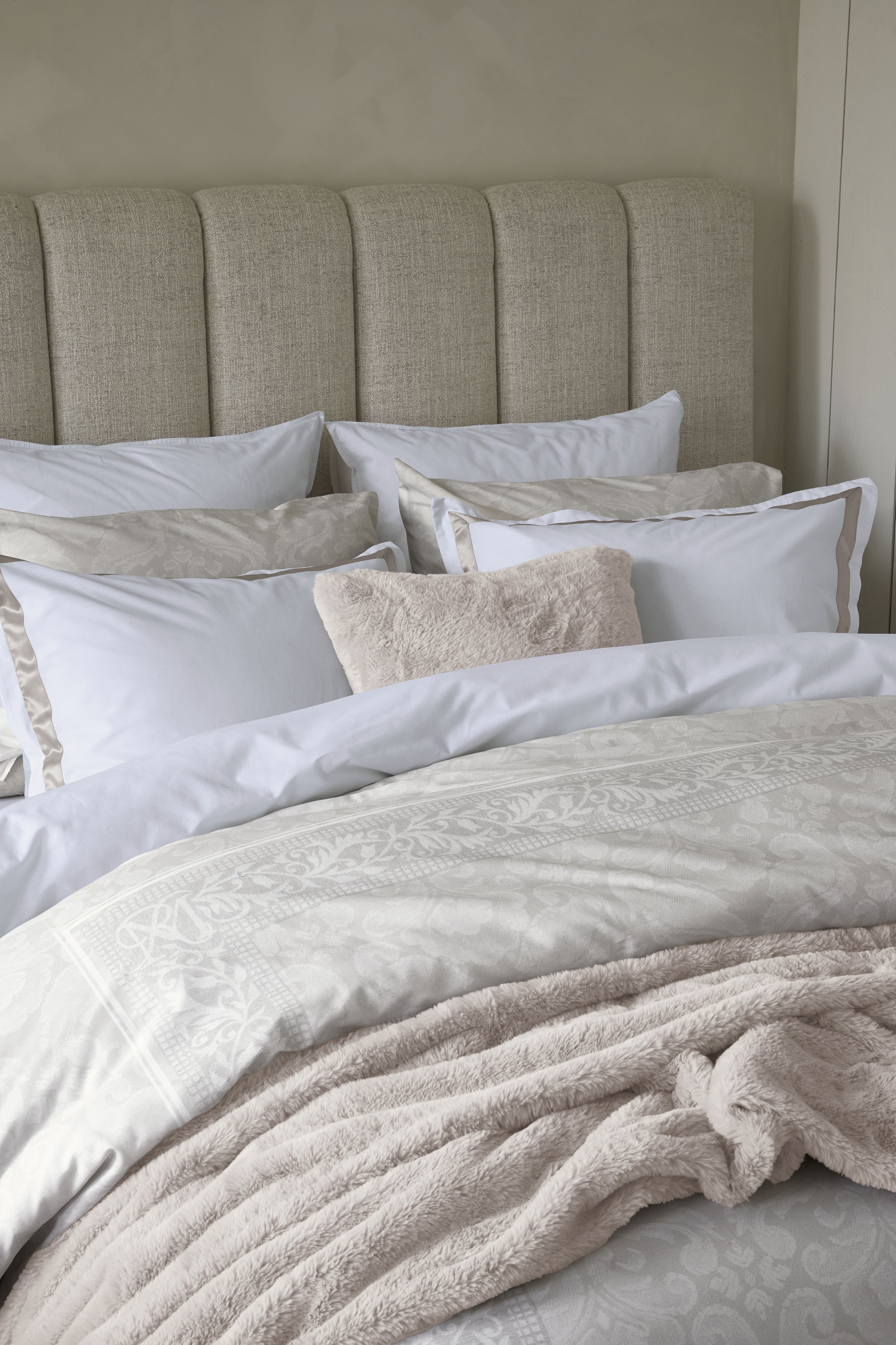 Rivièra Maison Furfinity Cushion Kissen - Sand