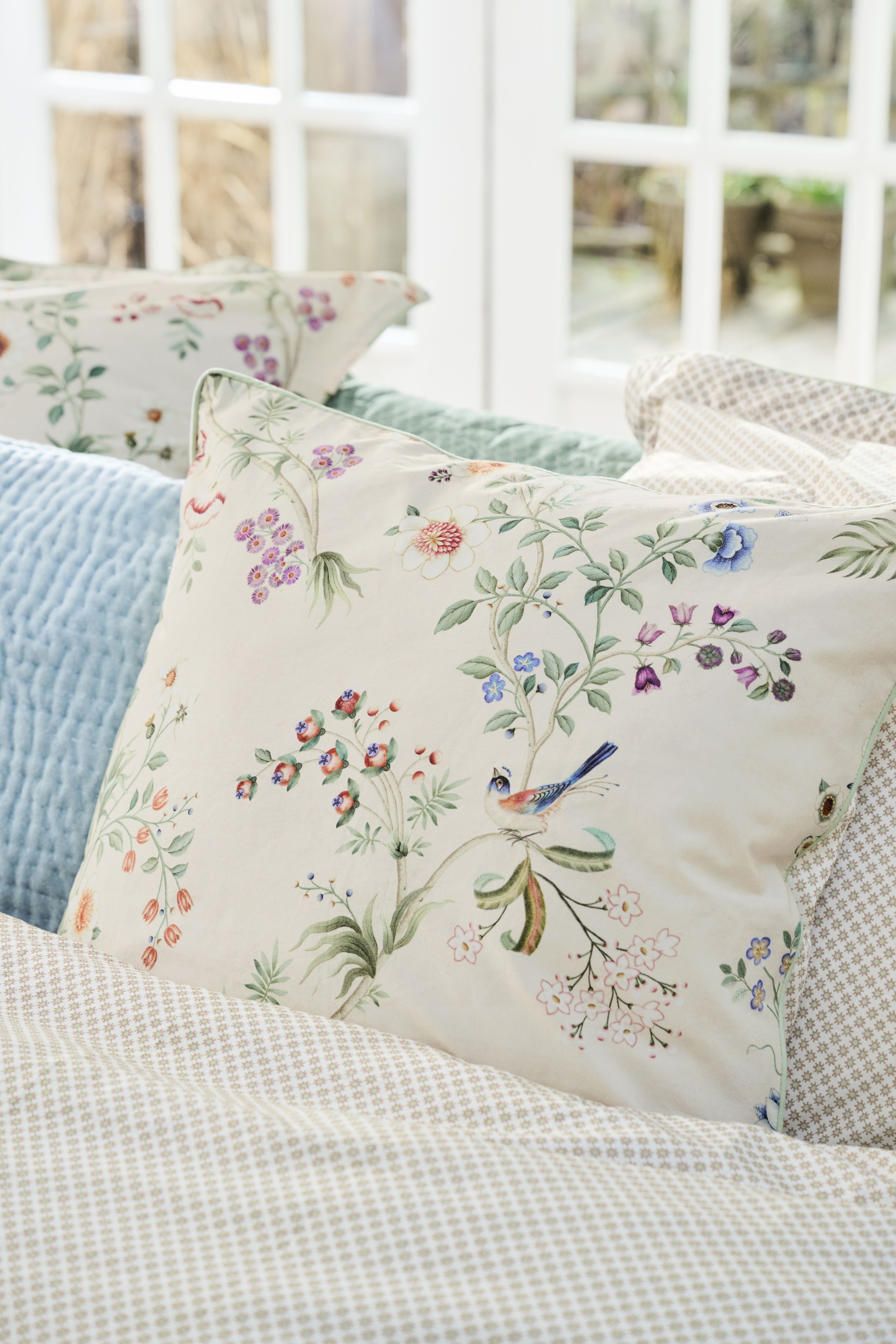 Pip Studio Lotus Lullaby Kissen - Cremefarben