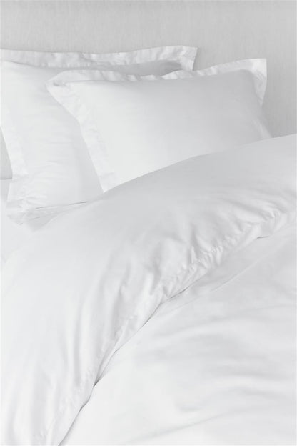 Beddinghouse Gloss Bed Linen - White
