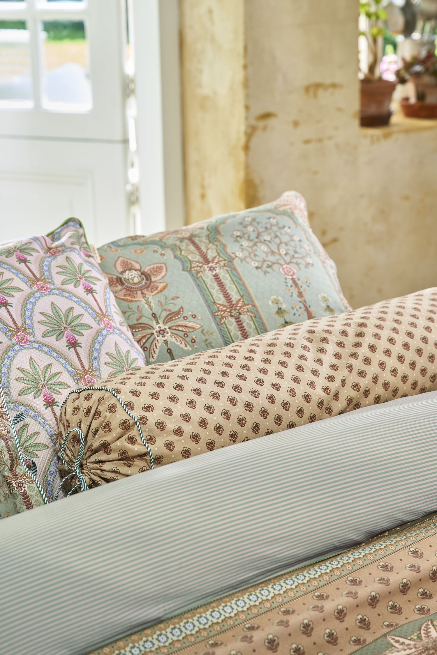 Pip Studio Jaipur Flower Kissen - Grün