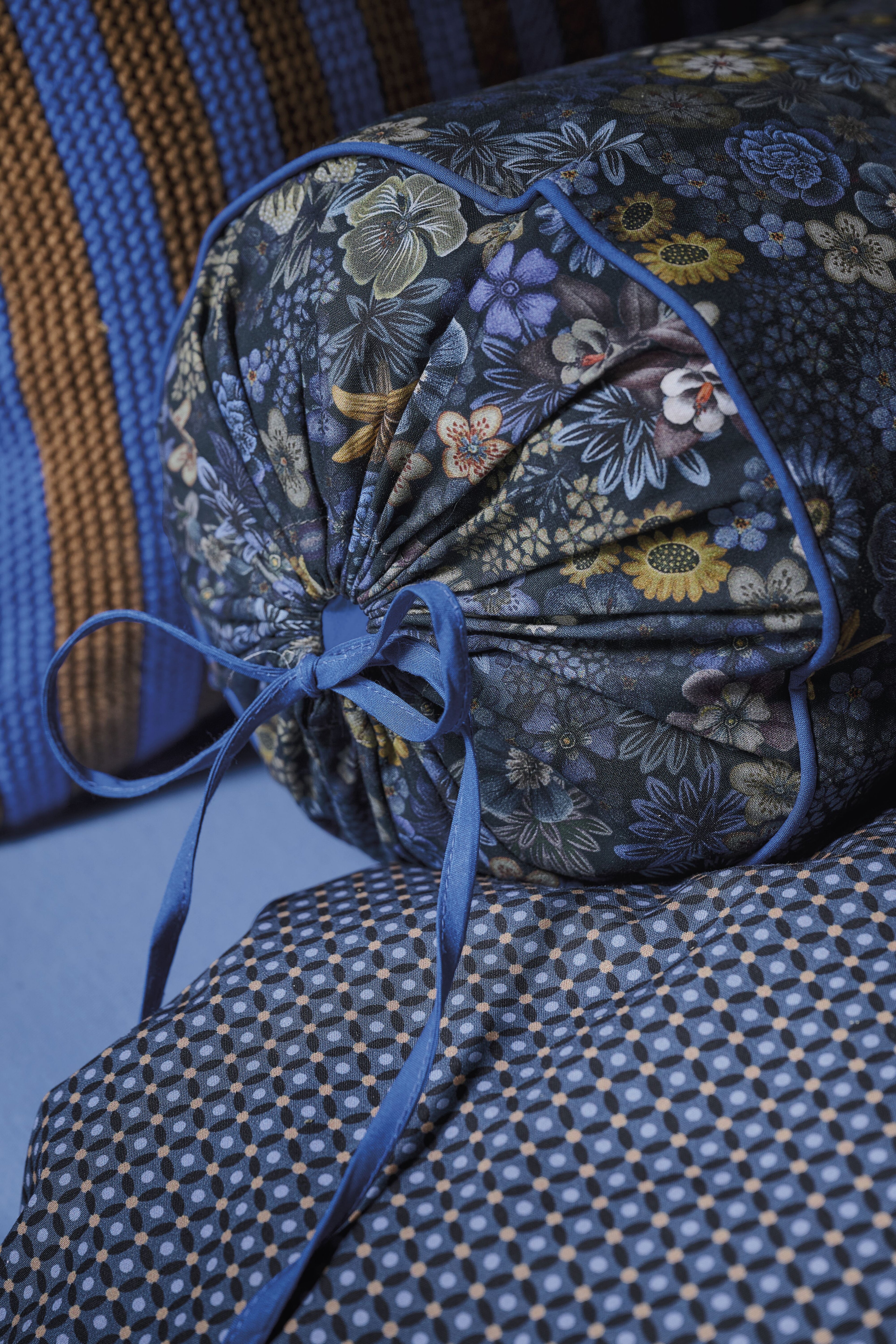 Pip Studio Tutti I Fiori Kissen - Dunkelblau